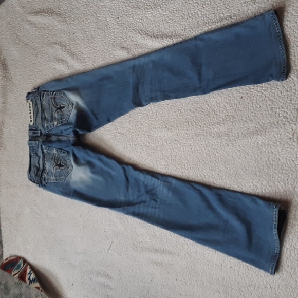 Rock Revival Jeans - Picture 3 of 9